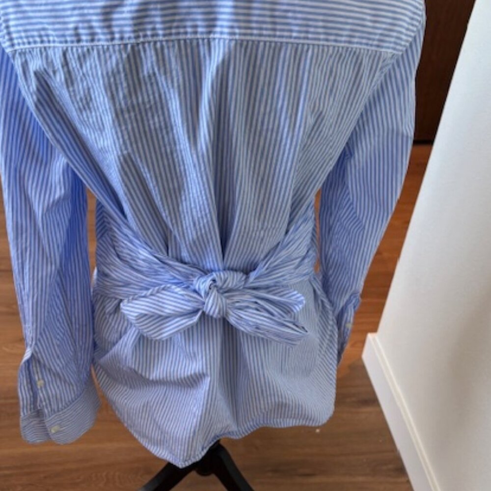 Rag and Bone EUC Womens Button Up Blue Pinstriped Shirt Front or Back Tie Med - Picture 2 of 6